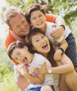 family outdoor photoshoot