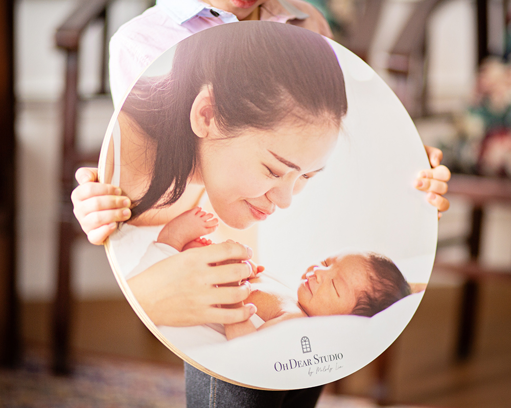 Rustic round wooden print