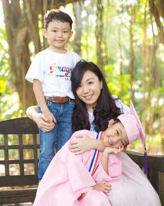 k2 Graduation Botanic Garden photoshoot