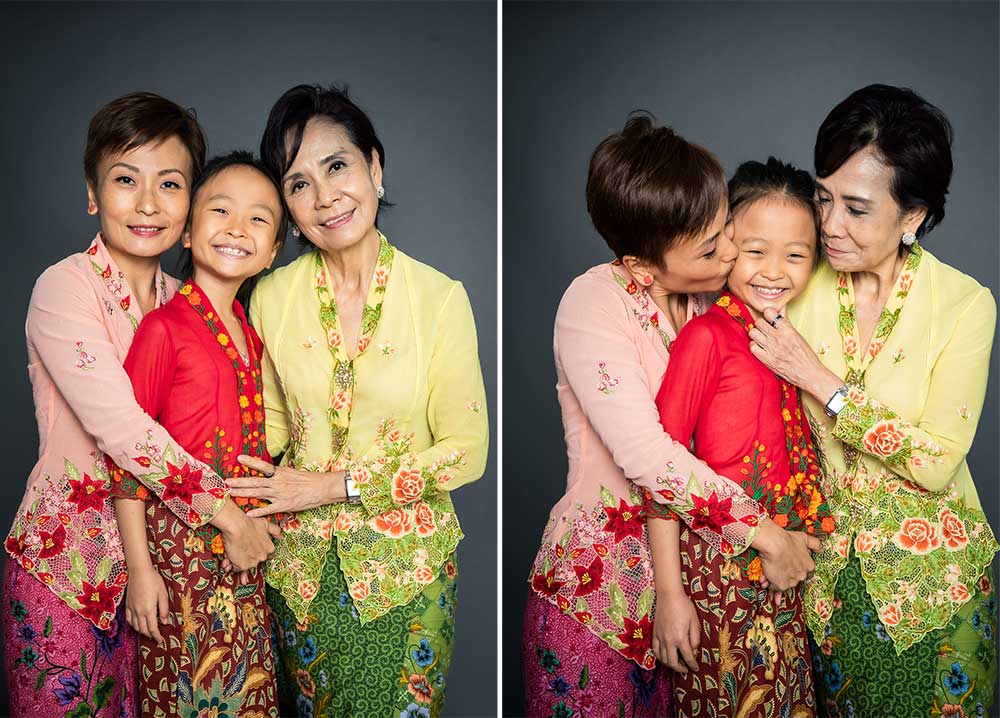 3 generation photoshoot of peranakan studio