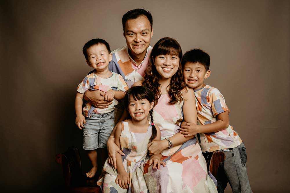 Singaporean family of five photoshoot