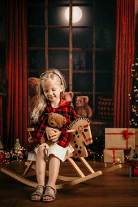 Russian little girl Christmas photo studio