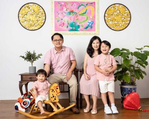 family photoshoot Chinese new year Peranakan