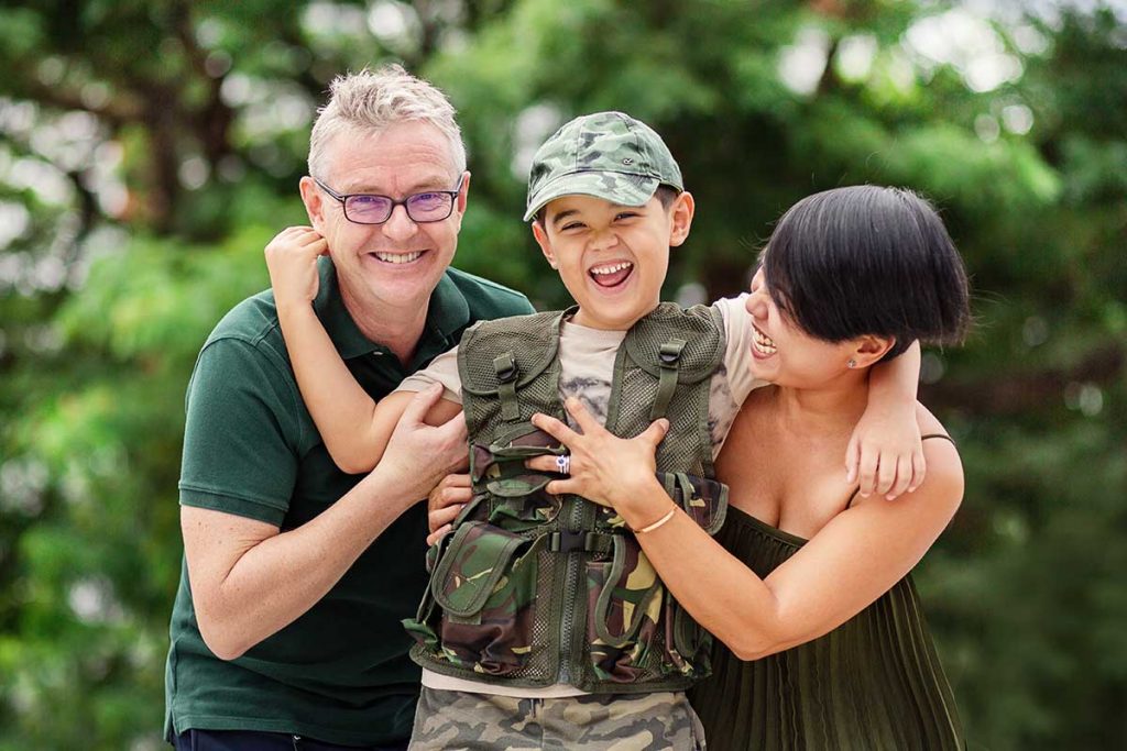 3 person family photoshoot at rooftop