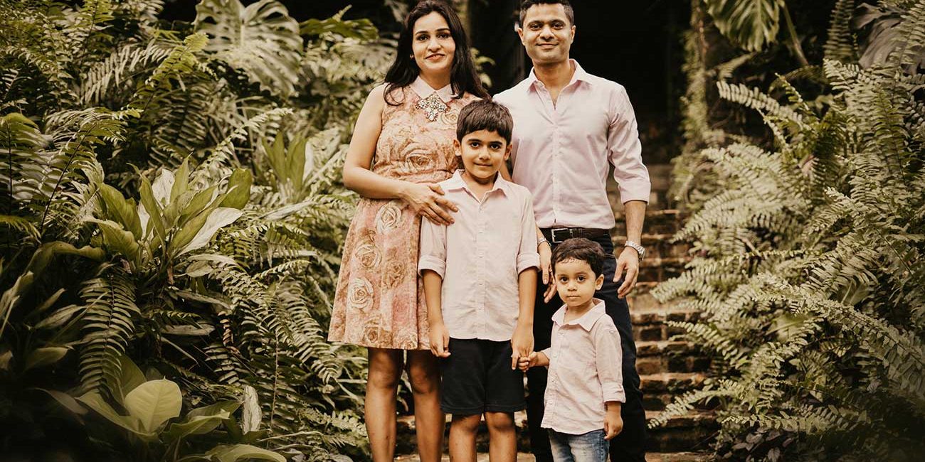 Family-photoshoot-Fort-Canning-Park outdoor family photoshoot Fort Canning Park