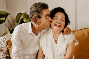 extended family anniversary photoshoot