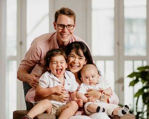 family of 4 with baby and toddler photoshoot