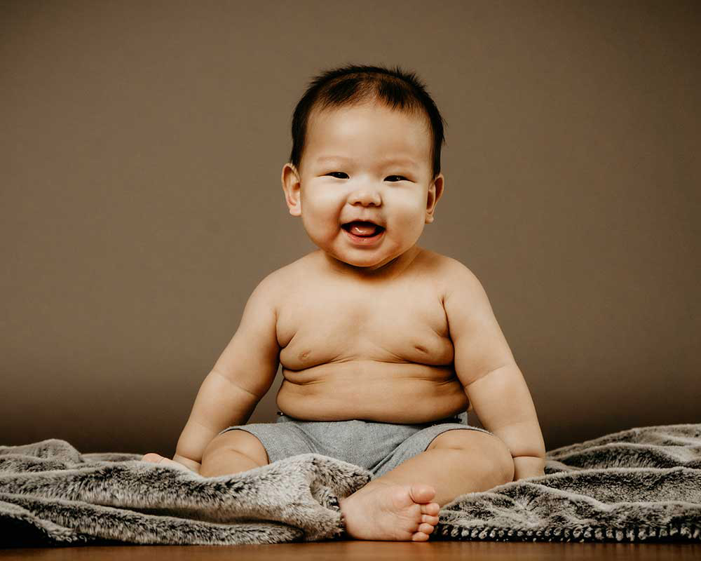 Professional Baby Photography Studio. Experienced Mama Photographer