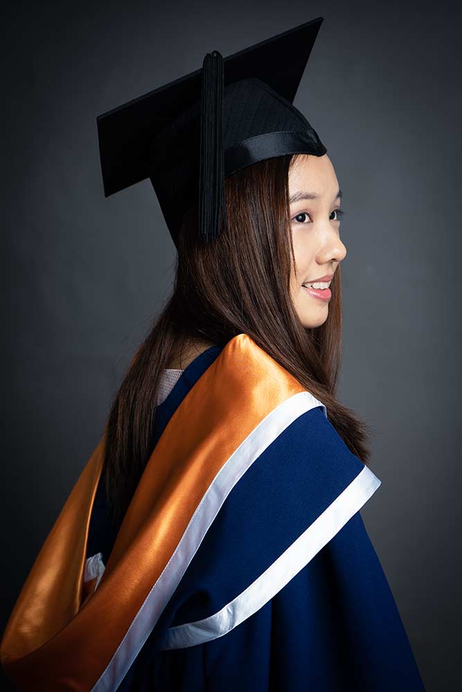 stylish unique graduation solo photo