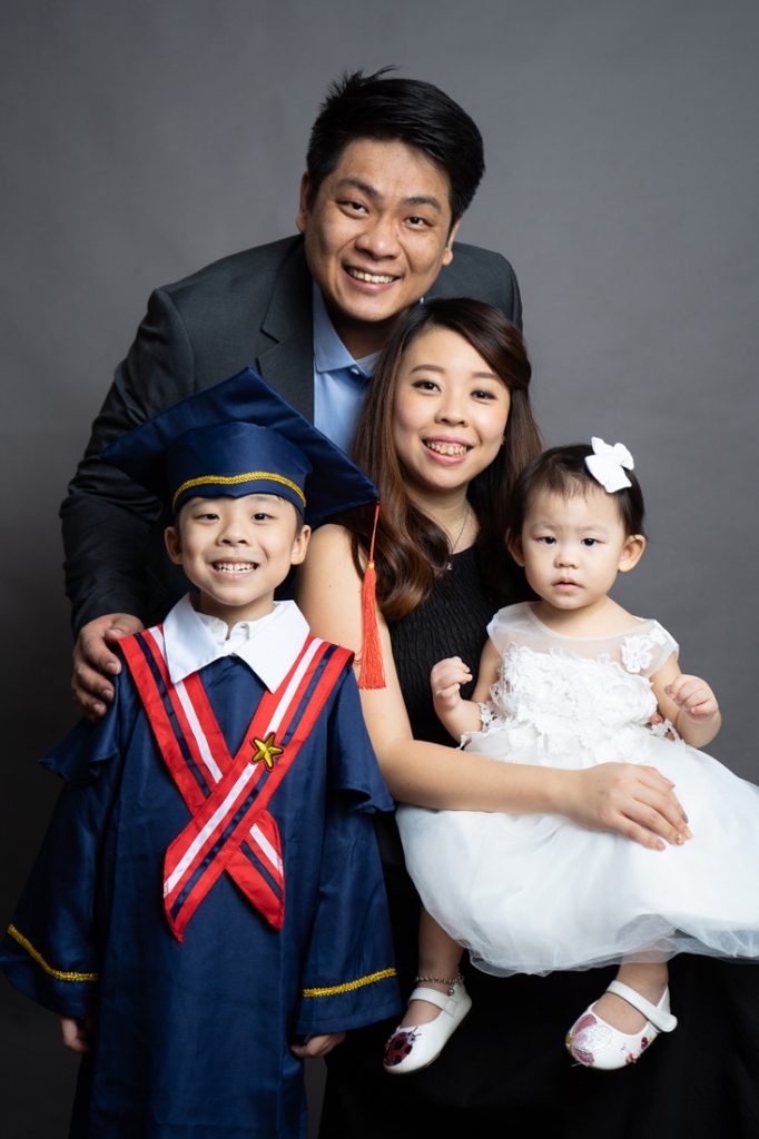 formal k2 graduation and family photoshoot studio