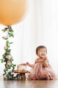 one year old baby smash cake best photo studio singapore