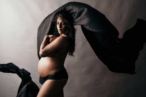 artistic maternity studio photo