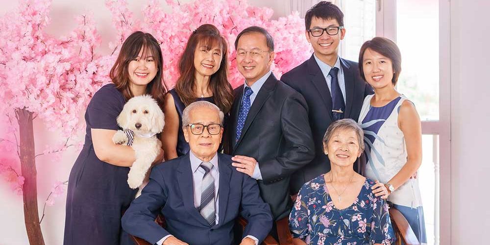grandparents-3-generation-family-portrait grandparents family photography studio singapore
