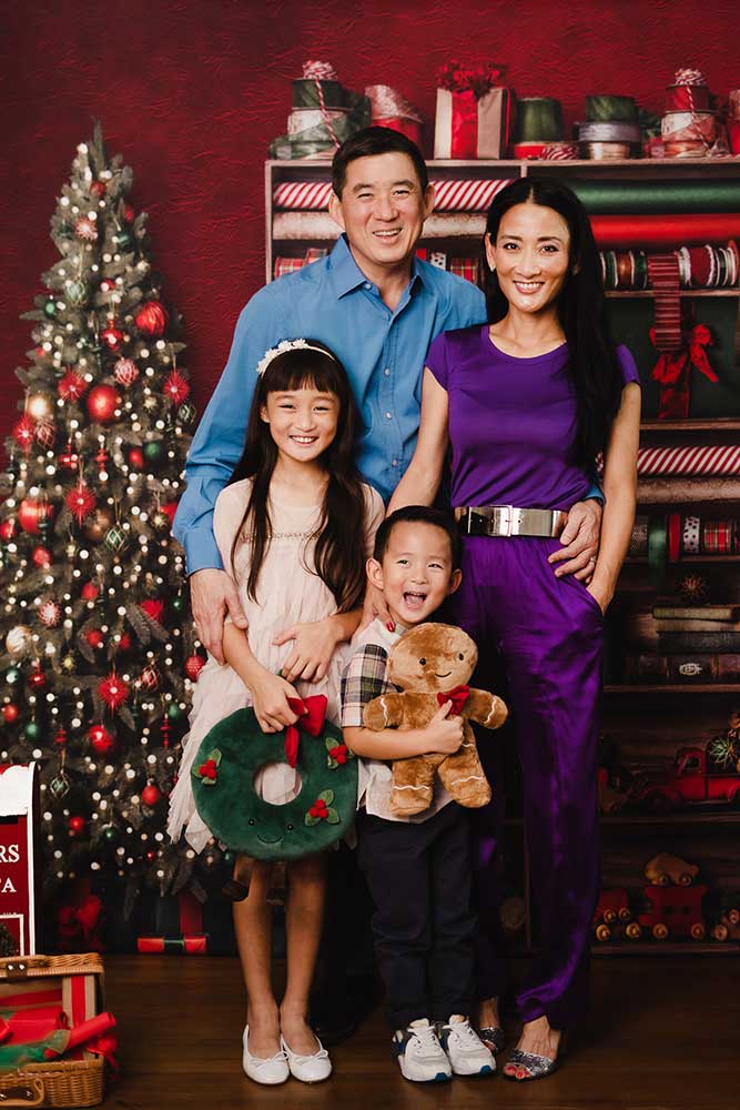 Family children christmas photoshoot 2023