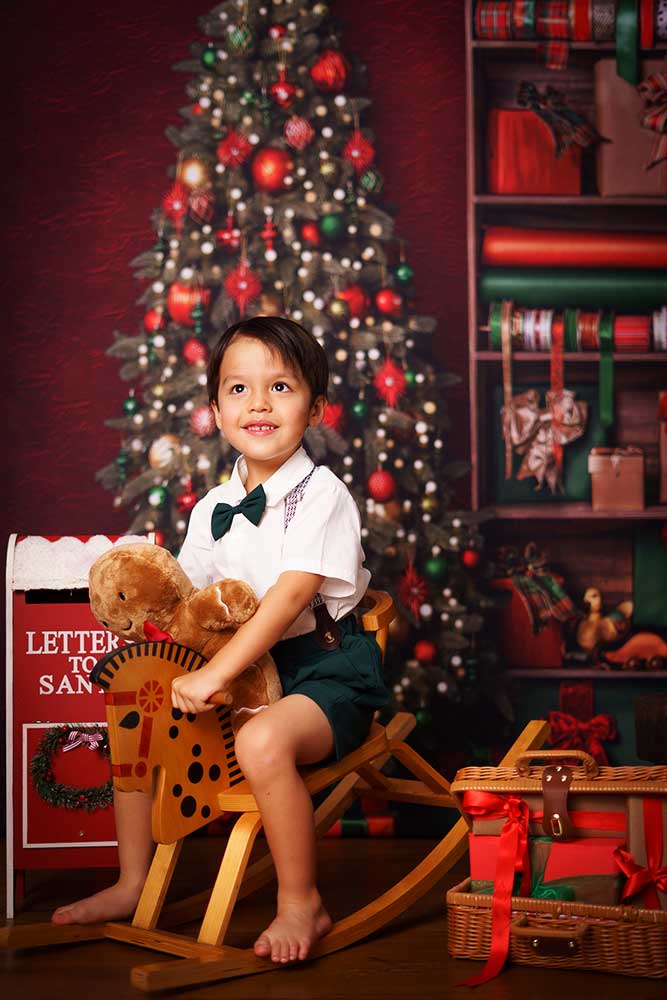 children family Christmas 2023 studio photography