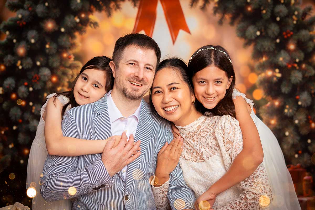 Christmas family mini session photoshoot singapore 2025 studio