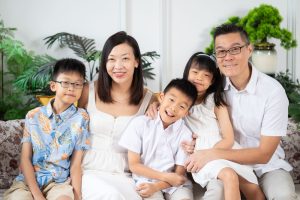 candid natural family photo studio singapore