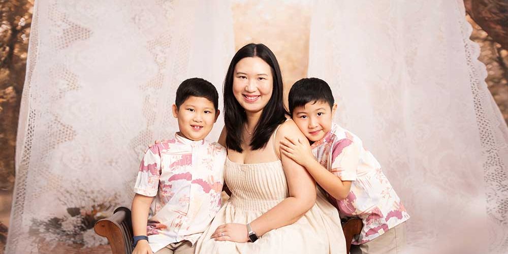 mothers-day-photoshoot-2026 mothers day photoshoot 2026 studio exclusive setting